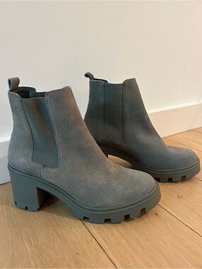Splendid Olive Green Suede Chelsea Lug Ankle Boots